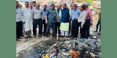 জলাবদ্ধতা নিরসনে নালা-খাল পরিষ্কার করছে চসিক